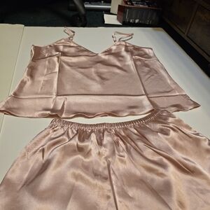 Camosile with bottoms